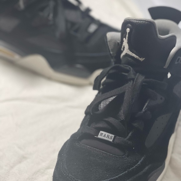 Jordan’s Son of Mars - Picture 2 of 2